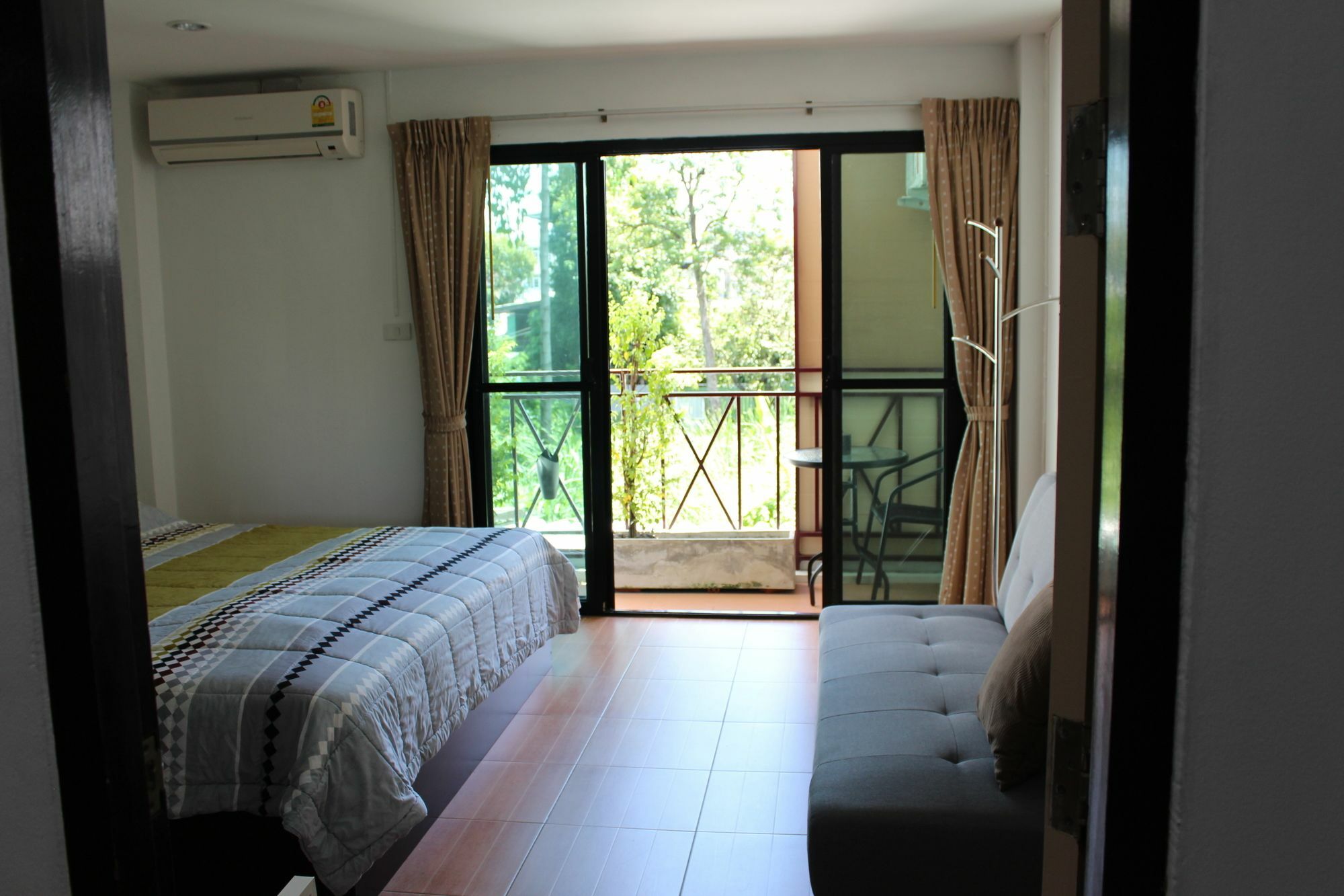 Asia Place Apartment Bangkok Exterior photo