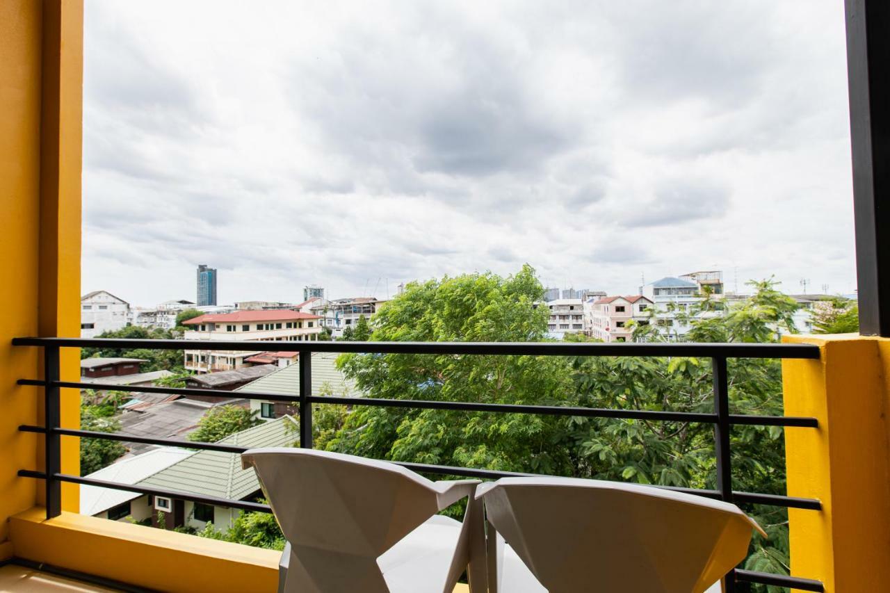 Asia Place Apartment Bangkok Exterior photo