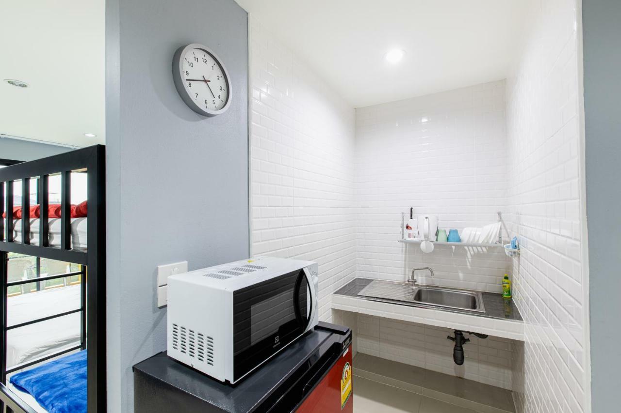 Asia Place Apartment Bangkok Exterior photo